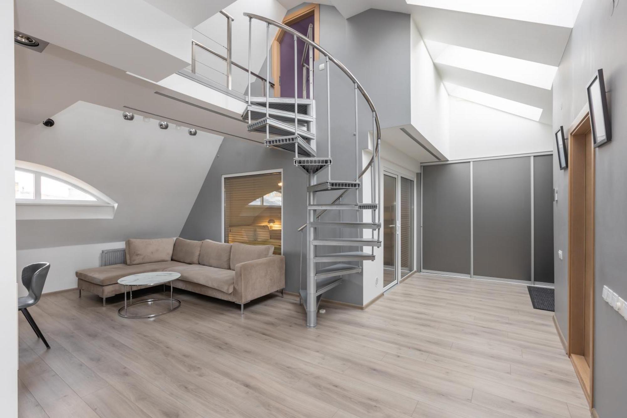 Penthouse Apartment With Terrace Riga Esterno foto